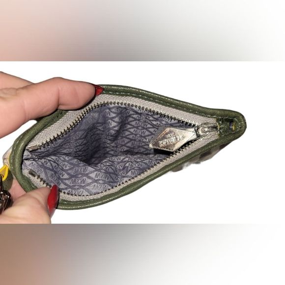 MZ Wallace Excellent camo neutral tones bag - Picture 8 of 9